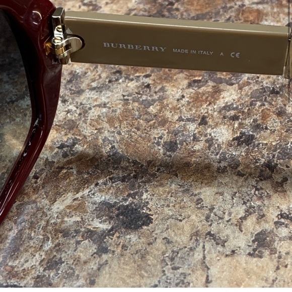 BURBERRY Sunglasses with Case - Picture 3 of 9
